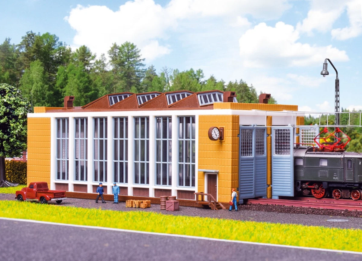 Model Railroad Engine Shed Faller 222141 Old-timer Engine Shed - N