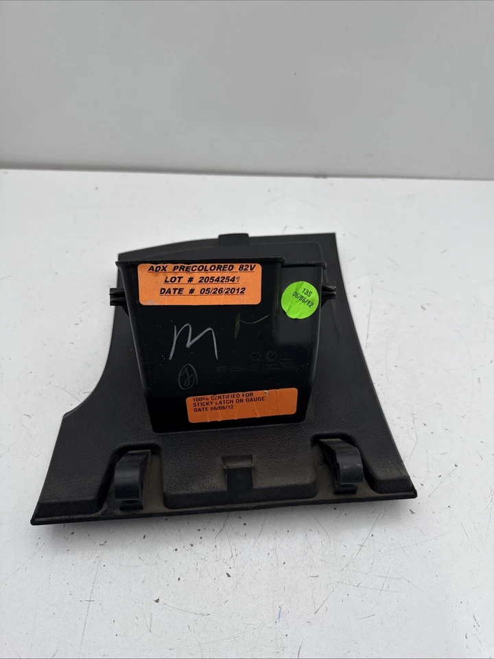 2012-22 VOLKSWAGEN PASSAT LEFT SIDE DASH LOWER KICK PANEL GLOVE BOX STORAGE OEM - Imagem 2 de 4