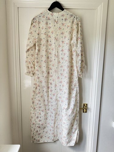 Vintage C&A Cream Floral Long Sleeve Nightdress Peter Pan Collar Bows UK 12 - Picture 2 of 15