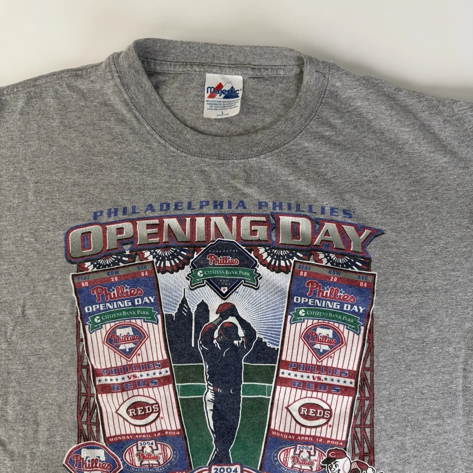 Majestic Philadelphia Phillies Shirt Gray 1st Game Citizens Park 2004 LARGE Y2K - Image 3 of 3
