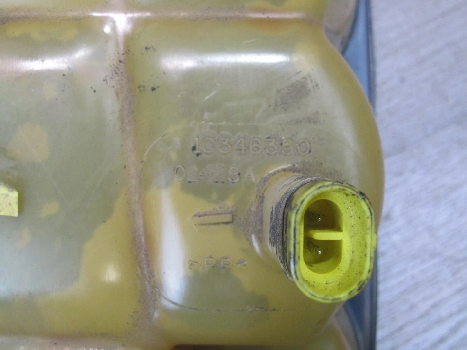 2004-2009 CADILLAC XLR ДВИГАТЕЛЬ ОХЛАЖДАЮЩАЯ ЖИДКОСТЬ EPXANSION ПЕРЕЛИВ РЕЗЕРВУАР БАК - Изображение 3 из 4