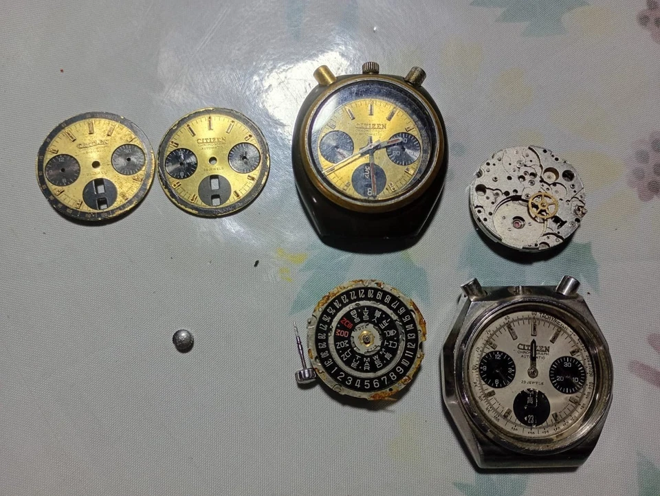 Lot of Citizen bull head watches for parts or repair - Image 2 of 4