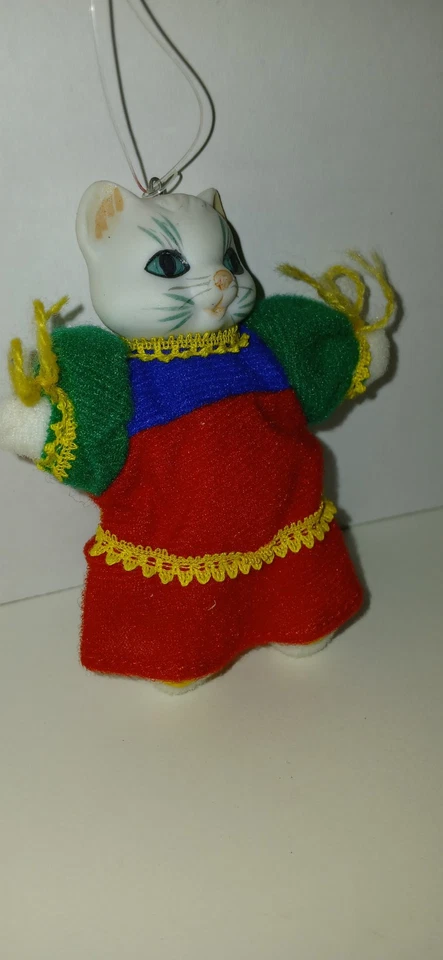 Винтажное фарфоровое рождественское украшение с ручной росписью миниатюрный котенок с номером - Изображение 3 из 4