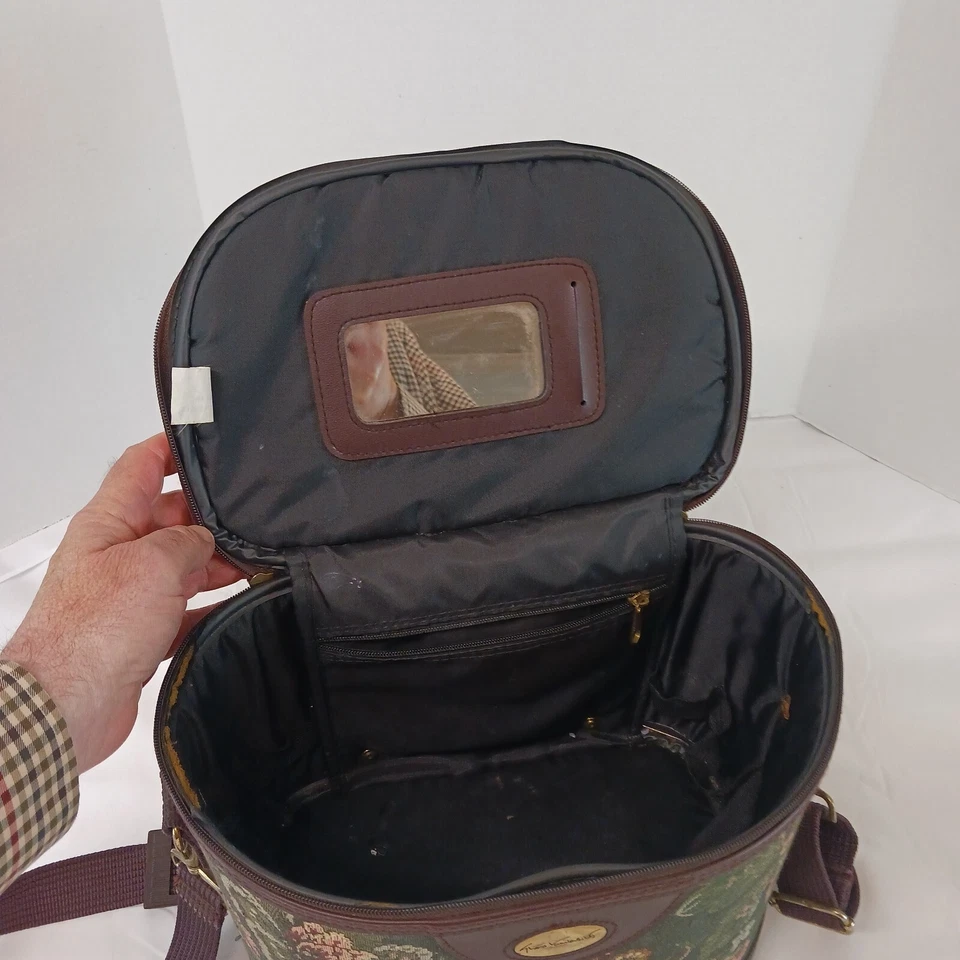 Bolso de mano de viaje floral Gloria Vanderbilt para mujer para pasar la noche tapiz maquillaje Foto 4 de 4