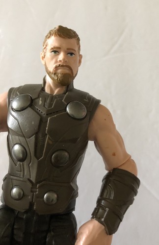 Marvel Avenger Thor Modellino Hasbro 2017 - Foto 3 di 5