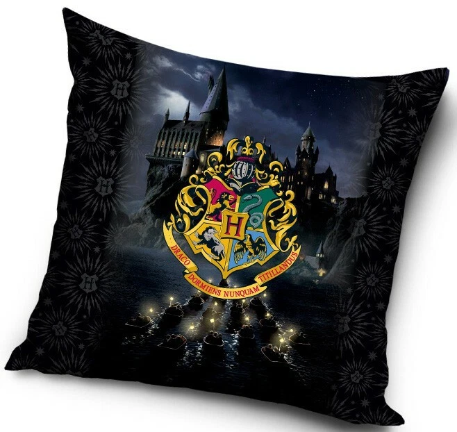 Housse Coussin Taie Oreiller Harry Potter Ecole Poudlard Hogwarts 40 cm x 40 cm - Photo 1/1