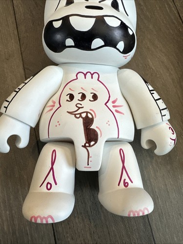 Qee Bunny’s Custom By Famous Artists Nasty & Unknown 1 Of 1 - Vinyl Figures Sign - Bild 6 von 9