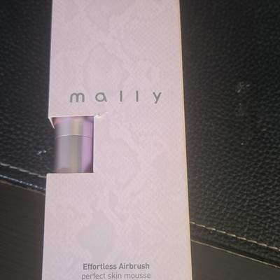 Mally Effortless Airbrush Perfect Skin Mousse Foundation, Medium