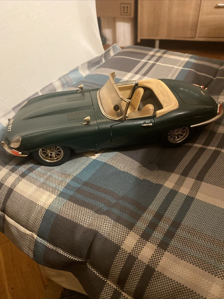 Modelauto Jaguar E 1961 - Bild 2 von 4