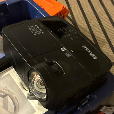 InFocus DLP Desktop Projector 3D Ready HDMI VGA USB S-Video Composite Black