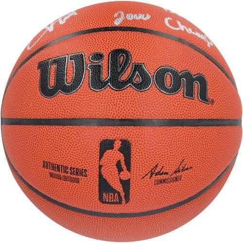 Baloncesto auténtico Wilson firmado por Vince Carter Raptors interior/exterior con piezas Foto 2 de 3