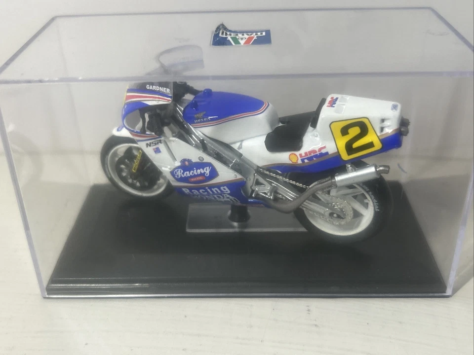 Italeri Model Honda NSR 500CC Wayne Gardner 1987 1:22 Scale - Image 3 of 4