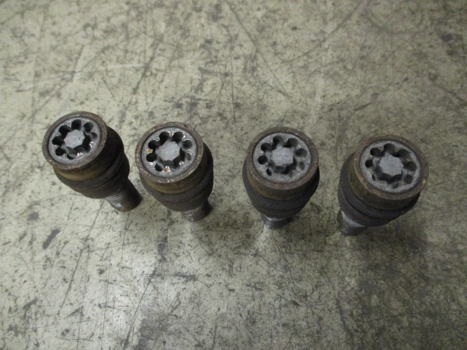 Felgenschloß Audi Q5 Q7 VW Touareg Radschrauben 14mm AUDI Q5 8R — 第 2/4 张图片