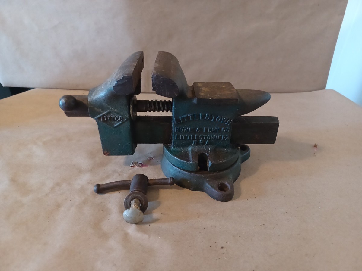 Vise, LITTLESTOWN No. 112, Vintage Swivel Bench Vise 3-1/2