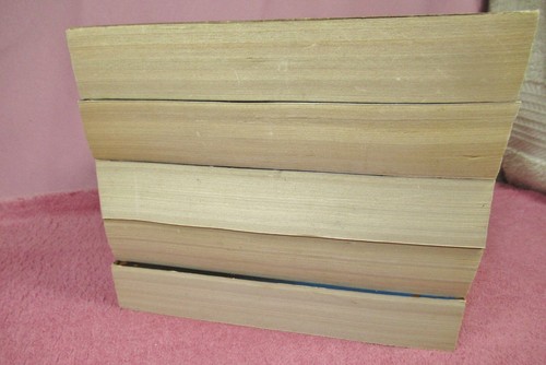 DONNA LEON Build-A-Lot - The Guido Brunetti series - Free Shipping - Bild 46 von 186