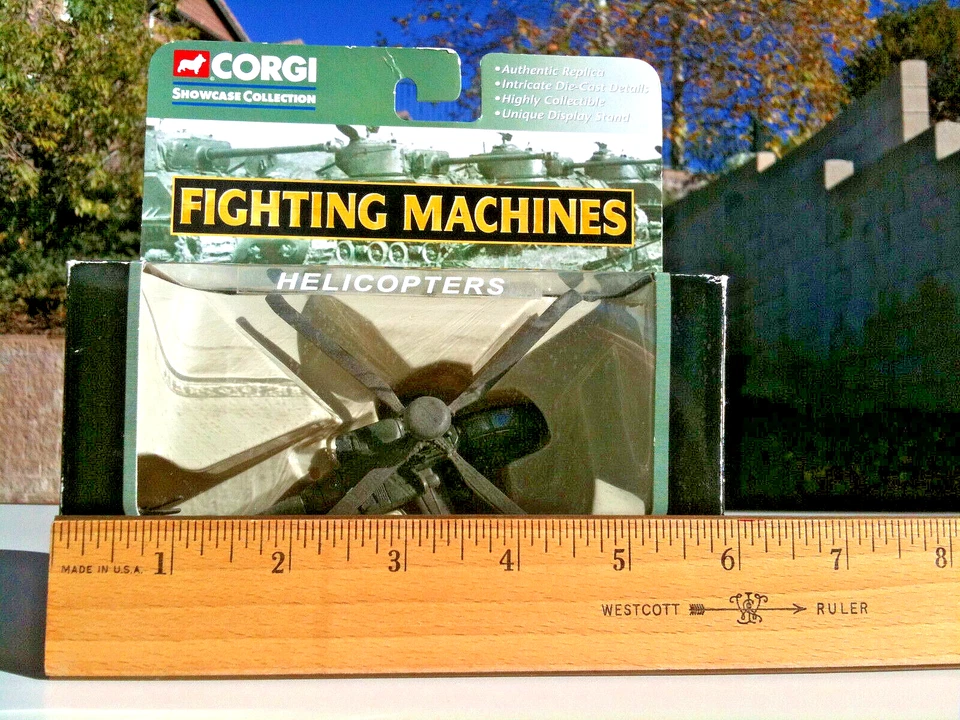 Corgi Hughes AH-64 Apache Helicopter US Army 3rd Infantry Iraqi Freedom 1:120 - Image 3 of 4