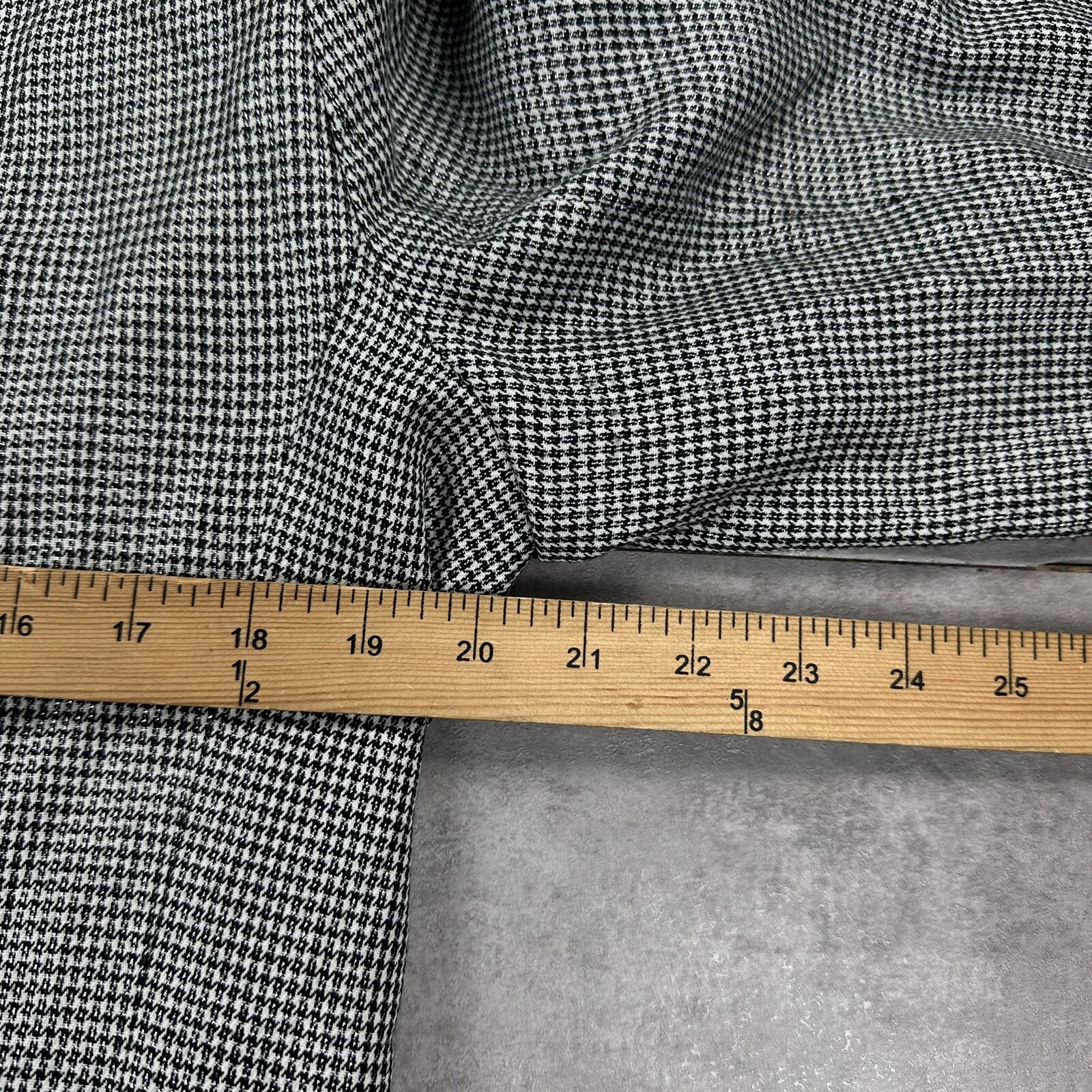Foto 9 di 13