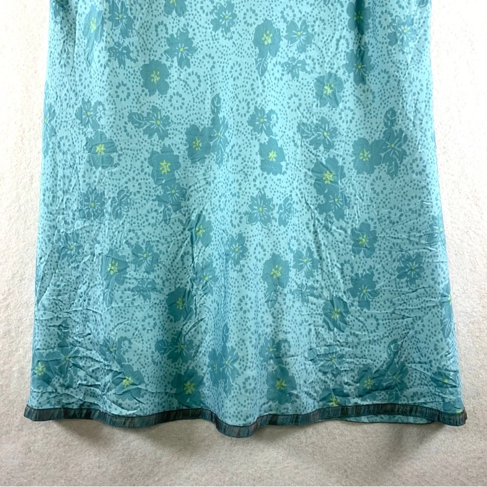 Mujeres 100% Seda Ditsy Floral Midi Falda Talla 10P Azul Hada Suave Niña Delicada Foto 3 de 4