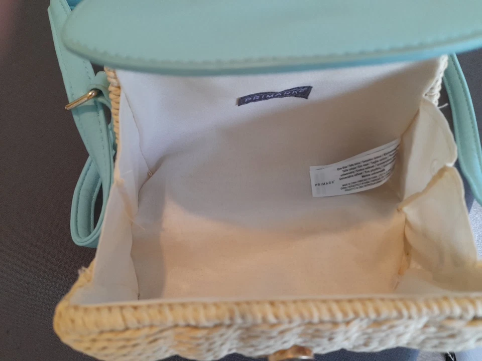 Primark Blue  Straw Handbag Never Worn. - Image 3 of 4