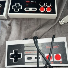 NES Classic Edition Console W/2 Wireless Controllers 1 Wired All Cable w/package