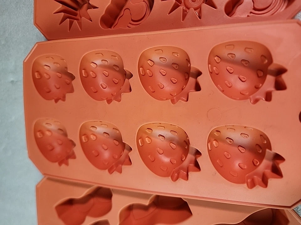 Lot of 7 Spring Time Flexible Silicone Molds Candy Making, Easy Release Molds - Image 4 of 4