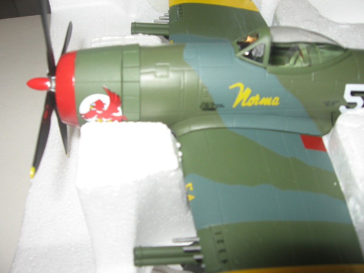 NEW MINT: DIECAST ARMOUR USAAF WWII 1:48 P-47 THUNDERBOLT