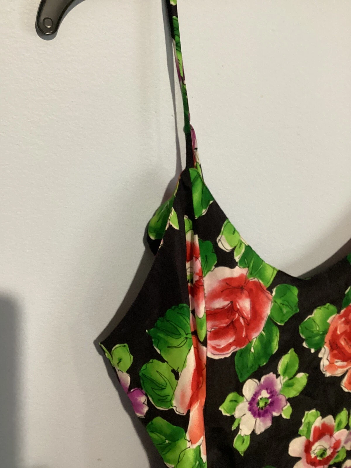 UNDERCOVER Abito da donna vintage con etichetta oro Victoria's Secret nero con design floreale M