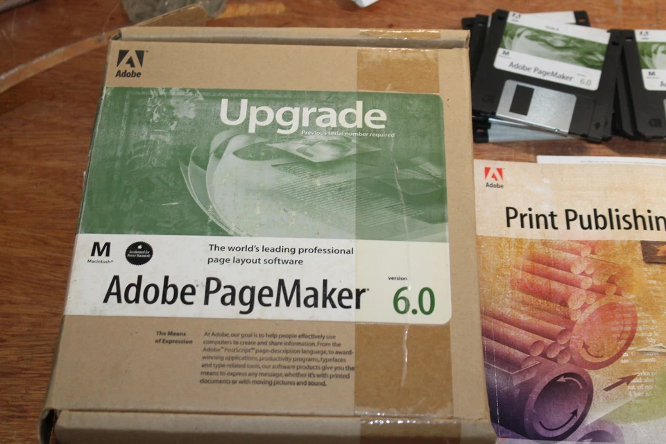 Vintage Adobe PageMaker Version 6.0 Mac Floppy Discs Plus Manuals 0197-2471 - Image 2 of 4