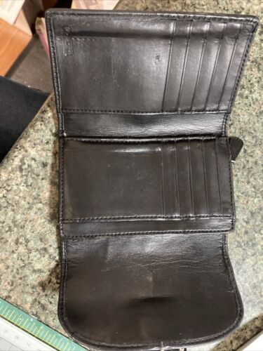 Cartera Coach de cuero negra, triple pliegue, hebilla 5,5 X 4,25 pulgadas cremallera funciona - Imagen 3 de 7
