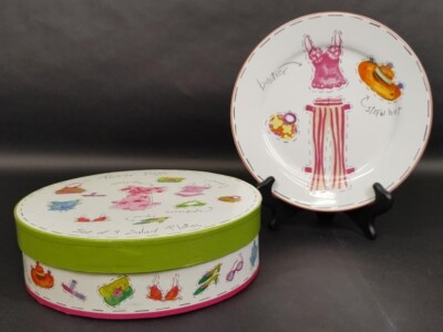 Rosanna Fashion Salad Dessert Plates 4pcPaper Dolls Clothing Accessories w/Box