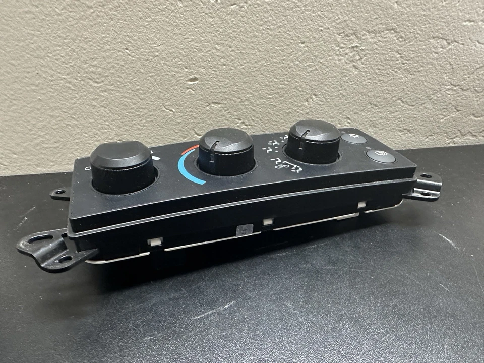 Panel de control de calefacción de aire acondicionado para Dodge Dakota 3500 2008-2010 3,7 L 4,7 L nuevo sin caja Foto 2 de 4