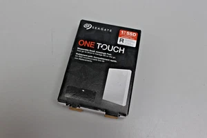 Seagate One Toucher 1TB USB-C Externe SSD - Argent (STKG1000401) - NEW