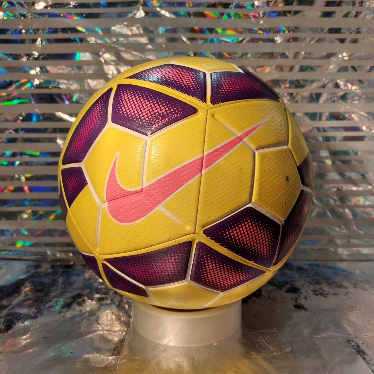 Nike Ordem サッカーボール　2014/2015 Nike Ordem 2 is official match ball of Premier League 2014