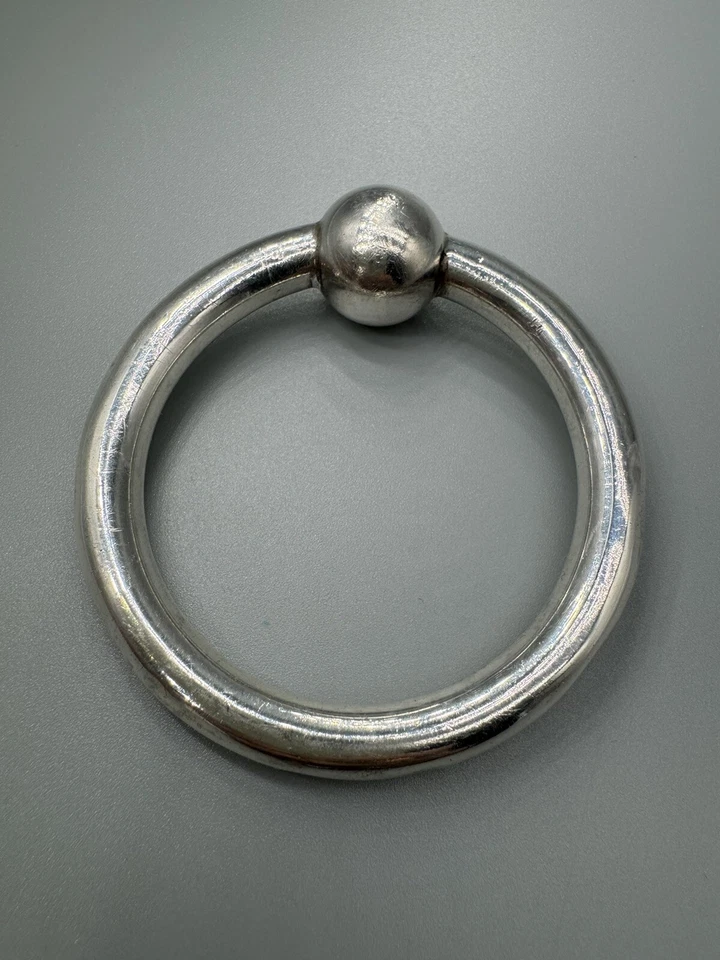 Sonajero redondo de bebé Tiffany & Co de plata de ley 925 de un solo círculo 15,4 g Foto 3 de 4