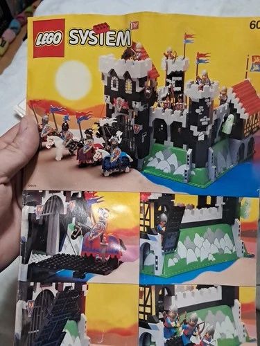 LEGO Black Falcon’s Fortress (6074) And Black Knight Castle (6086) Sets (1986)