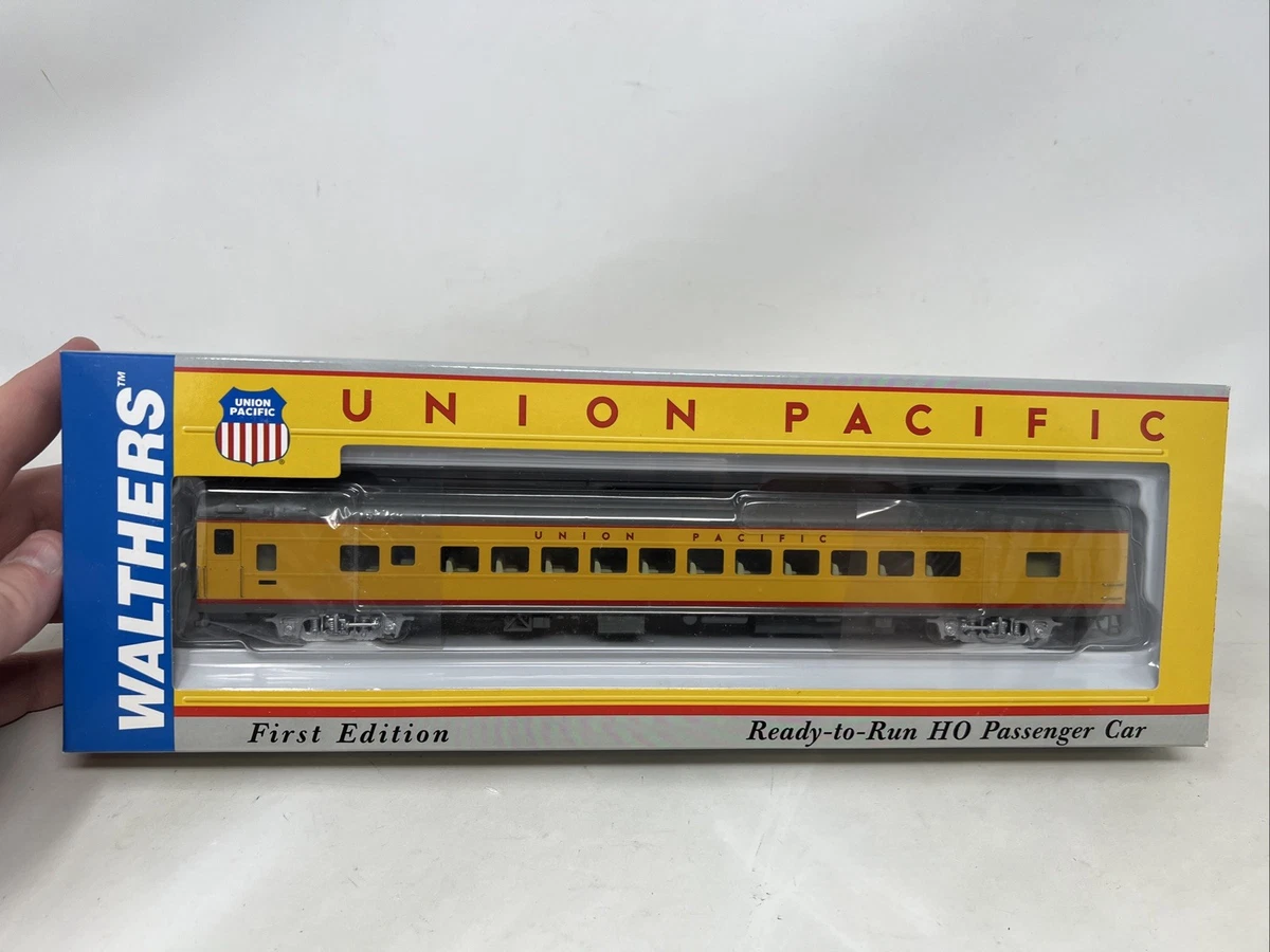25+ Union Pacific Railroad Plastic HO Model Railroad Passenger