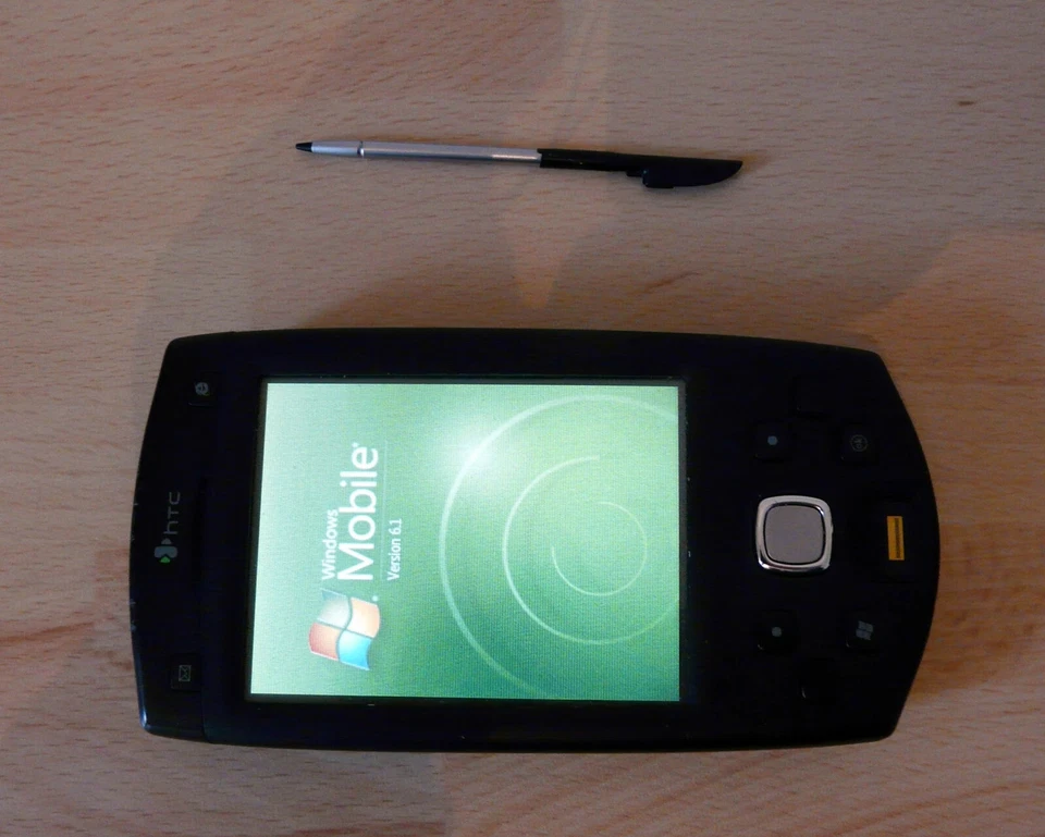 PDA HTC P6500 WINDOWS MOBILE 6 Débloqué tout réseau - Photo 1/4