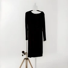 H by Halston women’s dress sz 4 black knee length jersey fully Lined V Neck