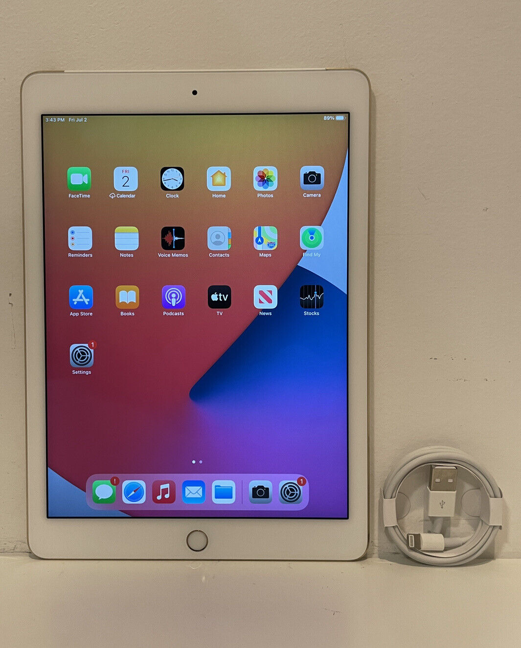 iPad Air2 128GB wifi+セルラーモデル ゴールド-