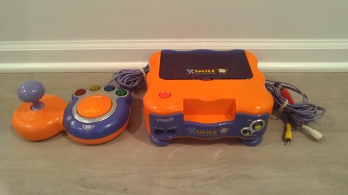 Vtech V. Smile TV Learning System Console + Controller - Powers On