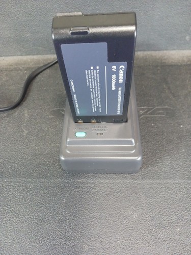 Canon ES400V 8mm Analog Camcorder W/Accessories (Check Pictures For Close Ups Of - Picture 15 of 24