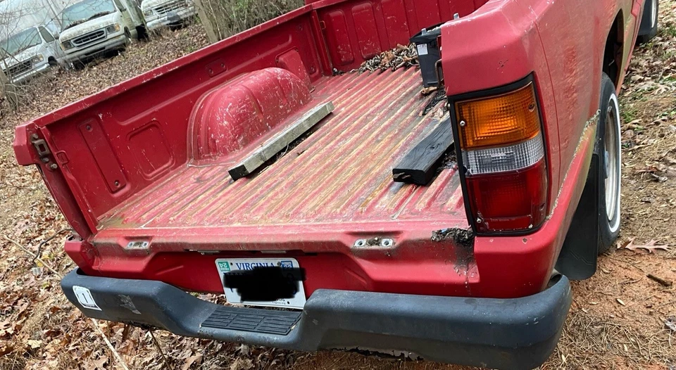 Mitsubishi Mighty Max 1987-1996 platón Foto 4 de 4