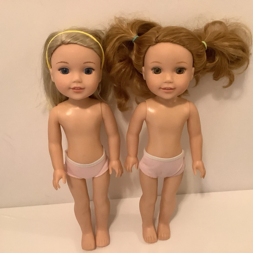 American Girl Dolls, WellieWishers Willa & Camille,Disney Frozen Dress + Pajamas - Image 3 of 4