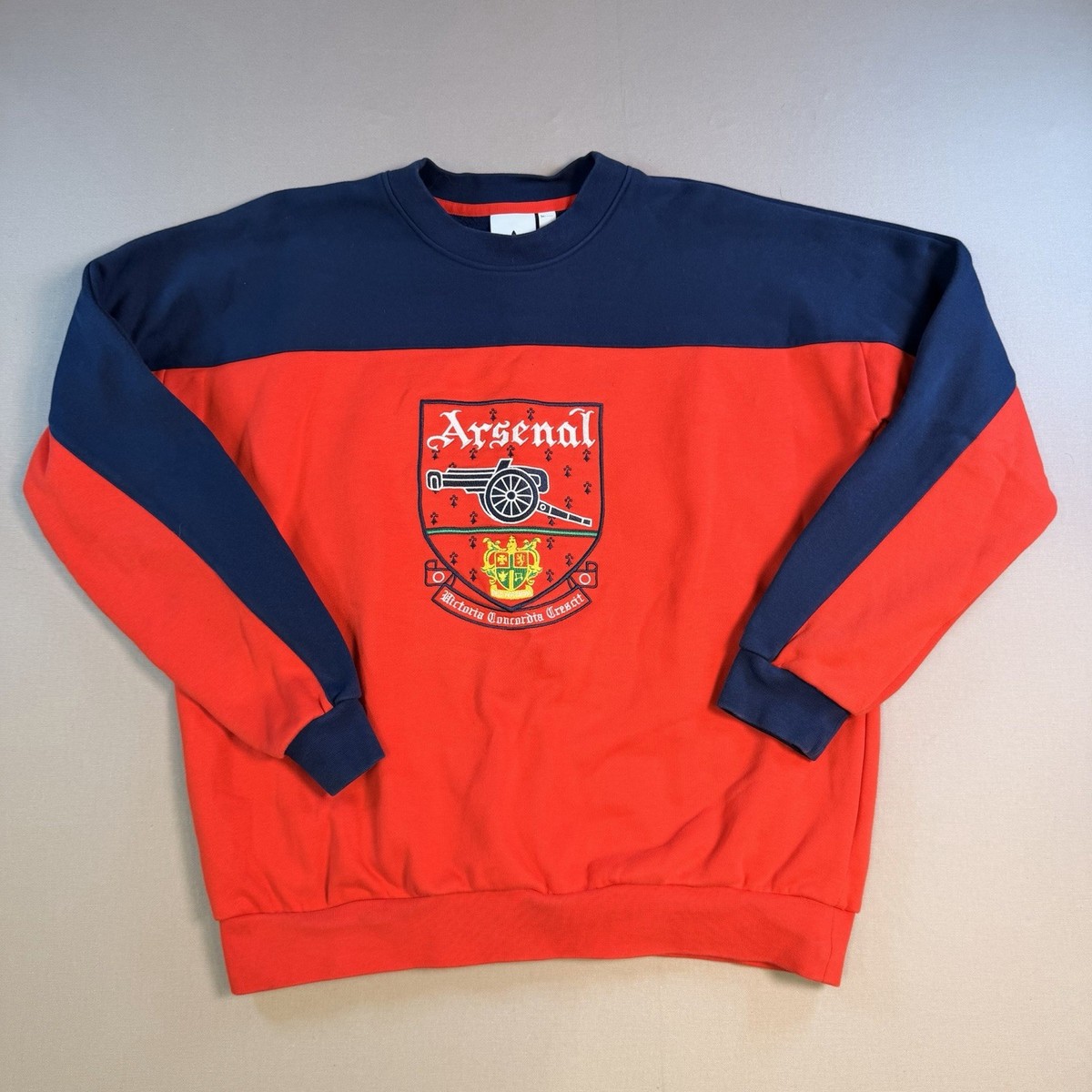 入手困難品　Arsenal スウェットM ARSENAL 2019/2020 FOOTBALL SWEATSHIRT ADIDAS XS GE4786 RETRO STYLE