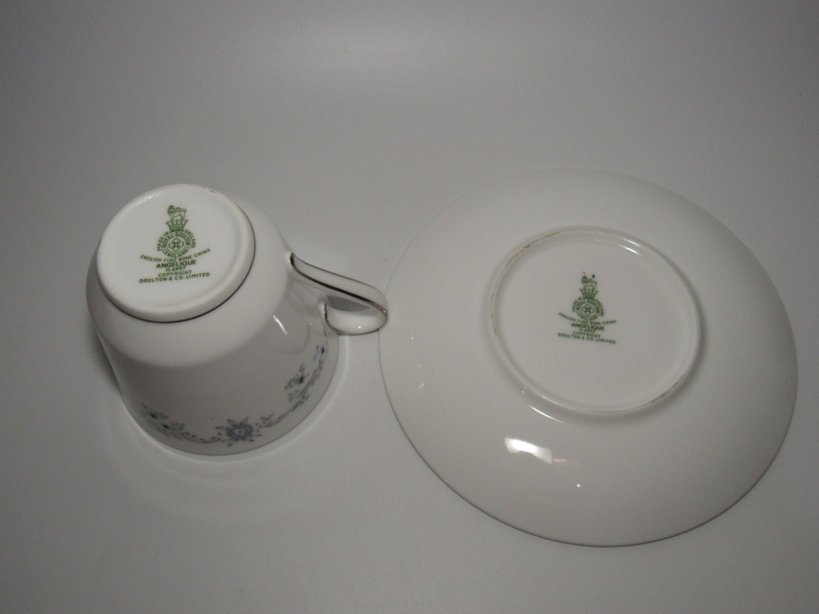 Royal Doulton Angelique Cup And Saucer Set(s) - Mint