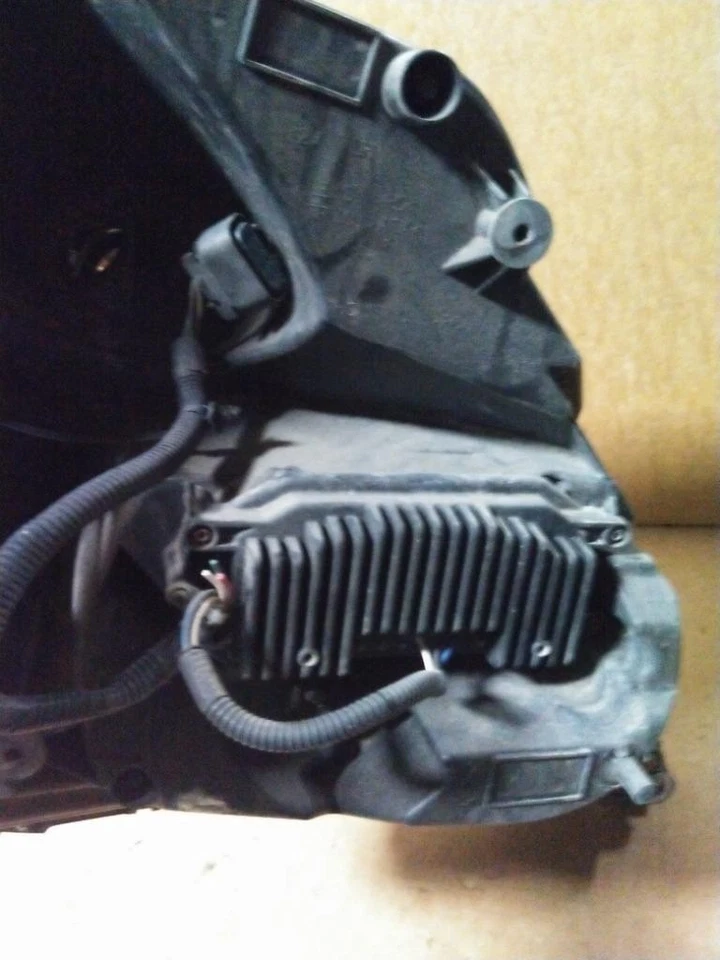 VOLVO VNL HEADLAMP ASSEMBLY 3835395 Foto 4 de 4