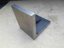 MACHINISTS 5" x 5" x 4" WIDE , CAST RIGHT ANGLE BLOCK