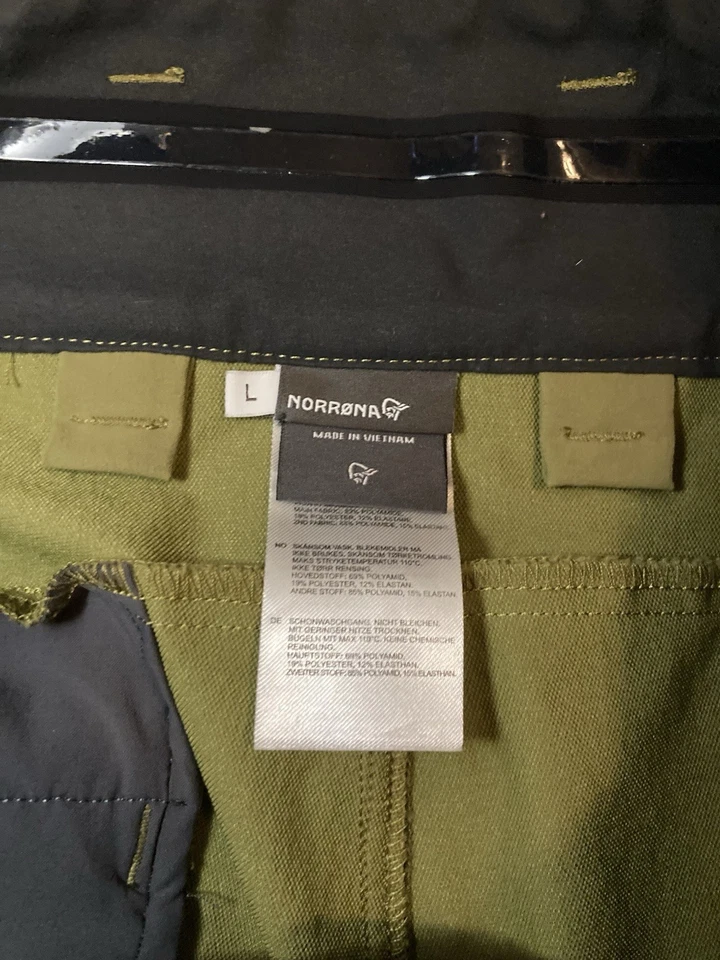 Norrona Skibotn Flex1 Shorts Mountain Biking Outdoor Softshell MTB Olive Large - Image 3 of 4