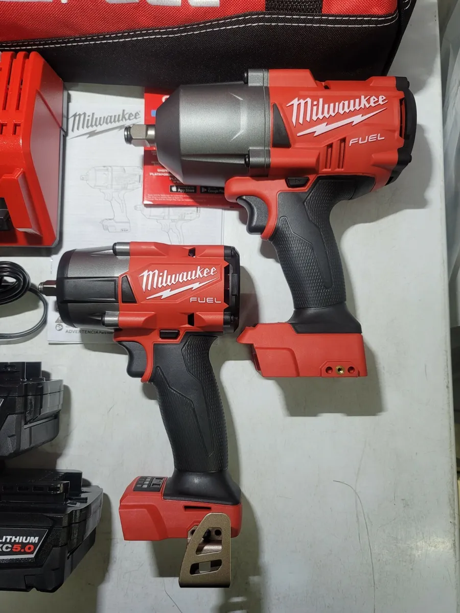 Milwaukee M18 FUEL 3/8 + 1/2 dr High Torque Impact Wrench Combo Kit  #2988-22