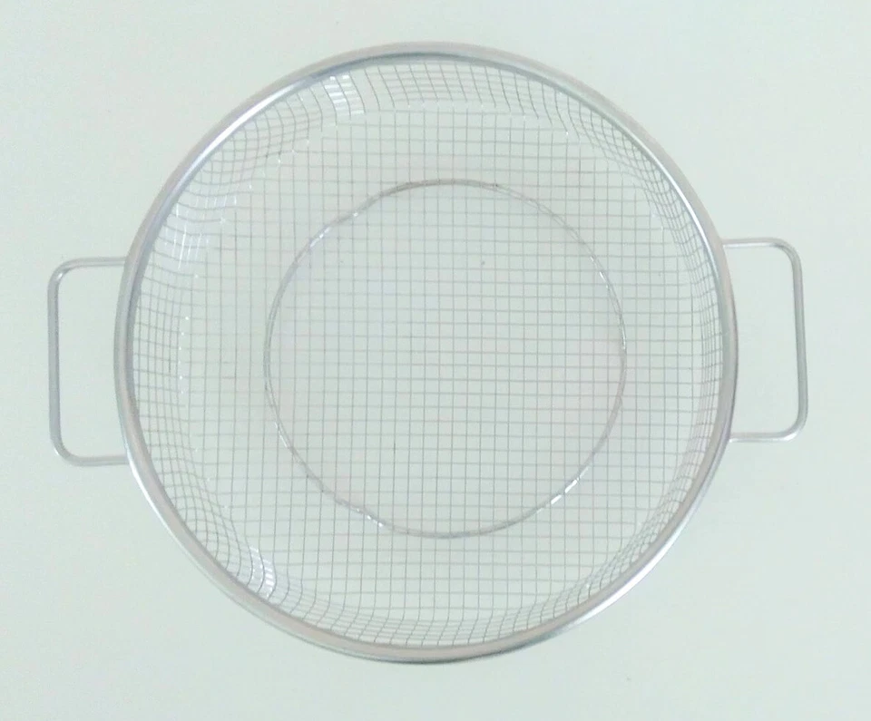 Allzweckdünster Siebeinsatz mit Reibe, Raspel usw. - SBS